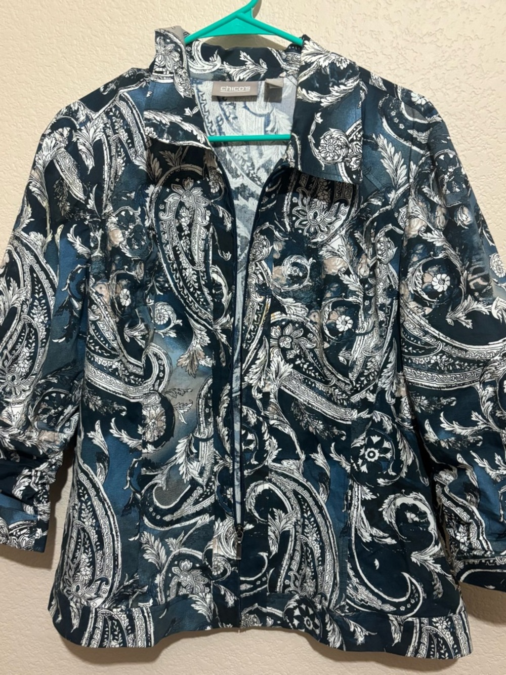 Chico's Blue and White Paisley Zip Jacket size 3 (XL)